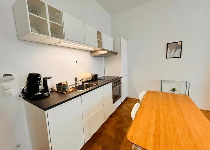 Apartment Small & Fine Near Akh *